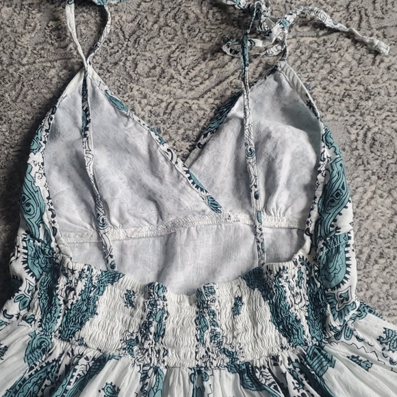 Top - Picture 2 of 2